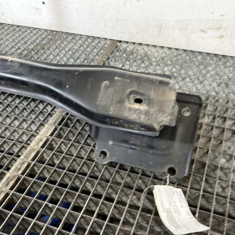 Renfort pare choc arriere (traverse) FORD FIESTA 6 Photo n°3