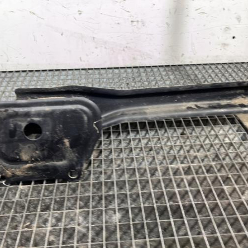 Renfort pare choc arriere (traverse) FORD FIESTA 6 Photo n°4