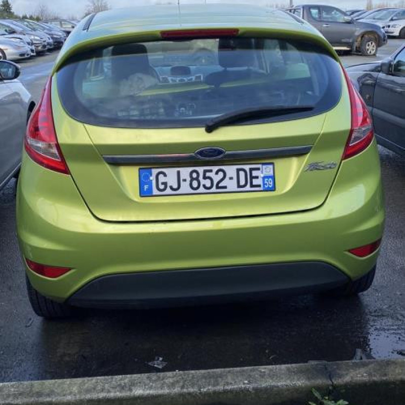 Renfort pare choc arriere (traverse) FORD FIESTA 6 Photo n°7