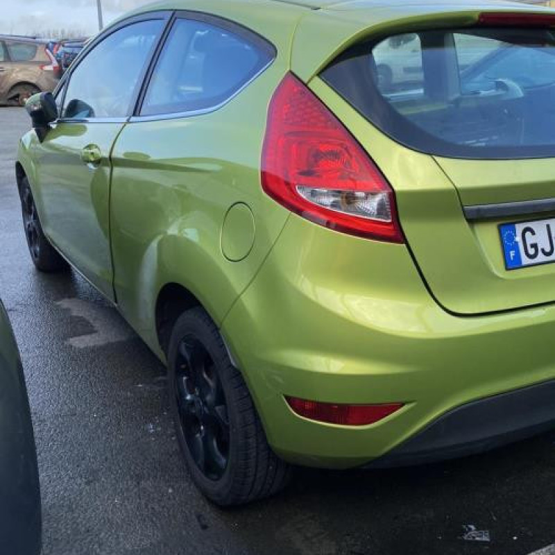 Renfort pare choc arriere (traverse) FORD FIESTA 6 Photo n°15
