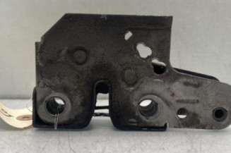 Fermeture de capot VOLKSWAGEN POLO 4 Photo n°1