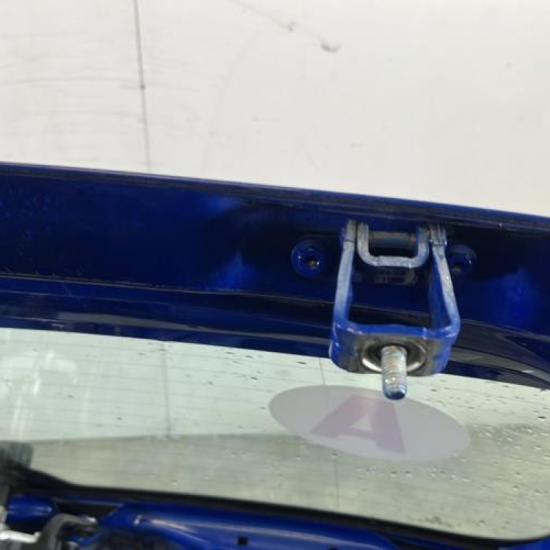 Malle/Hayon arriere VOLKSWAGEN POLO 5 Photo n°6