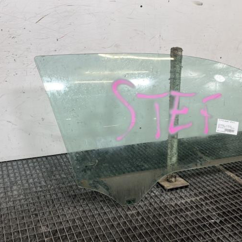 Vitre avant droit VOLKSWAGEN POLO 5 Photo n°3