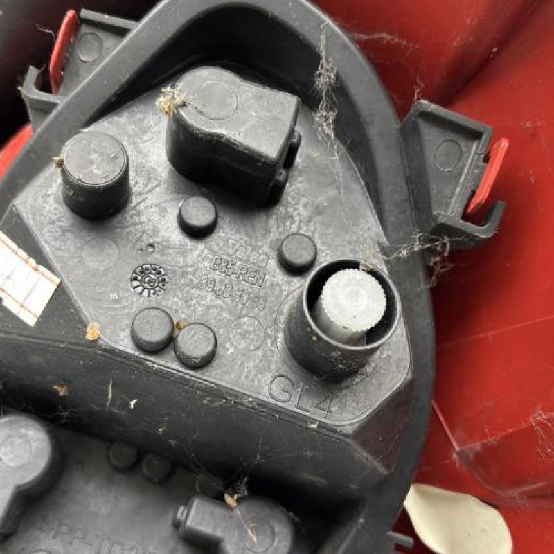 Feu arriere principal gauche (feux) RENAULT CLIO 3 Photo n°6