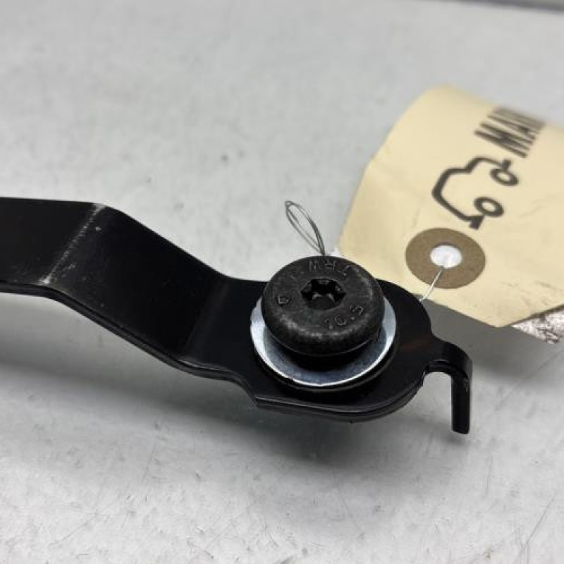 Attache ceinture avant droit RENAULT CLIO 3 Photo n°2