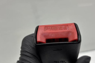 Attache ceinture avant droit RENAULT CLIO 3