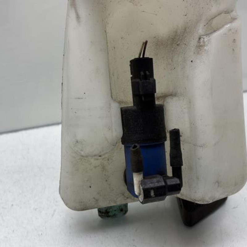 Vase de lave glace RENAULT CLIO 3 Photo n°2