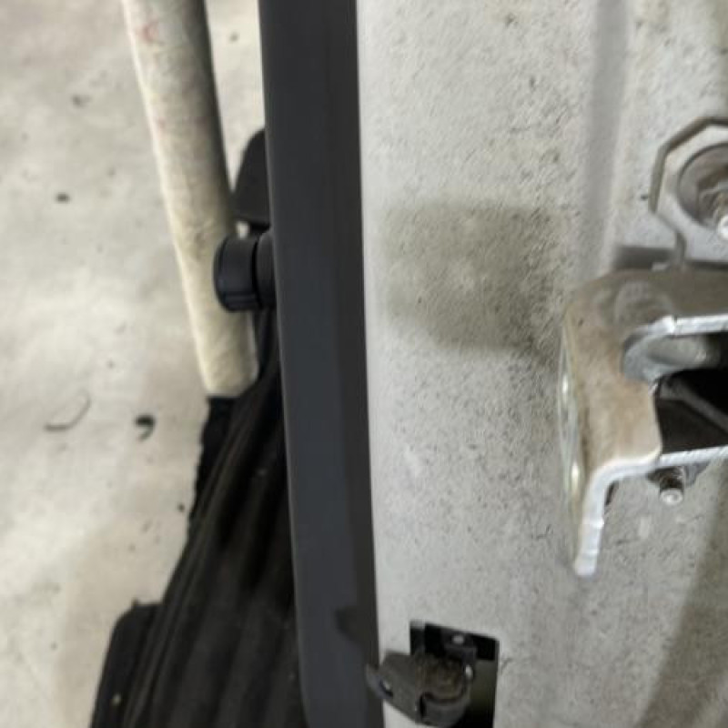 Porte arriere gauche RENAULT CLIO 4 Photo n°4