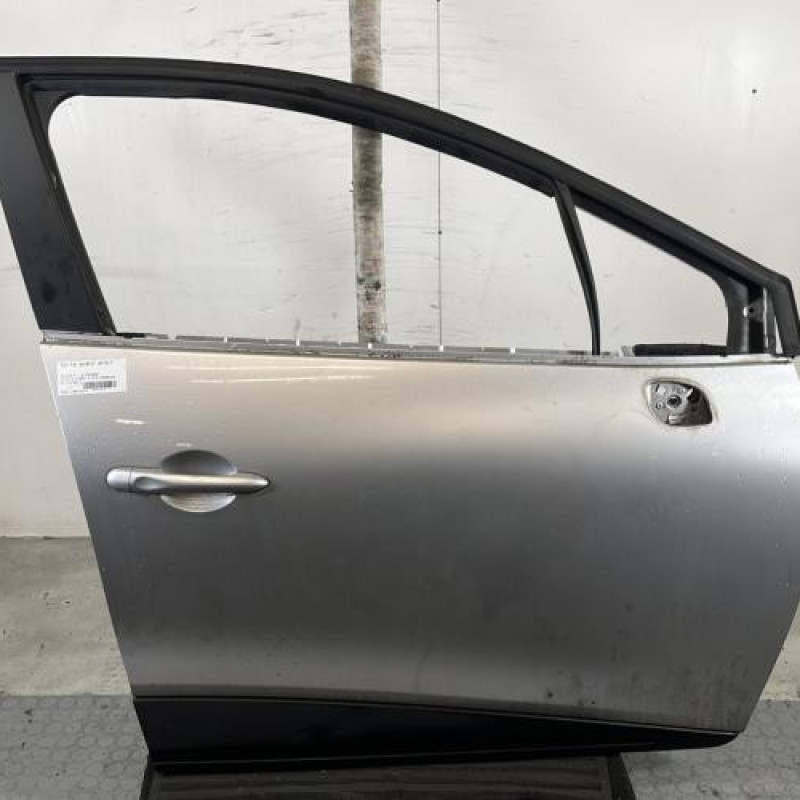 Porte avant droit RENAULT CLIO 4 Photo n°1