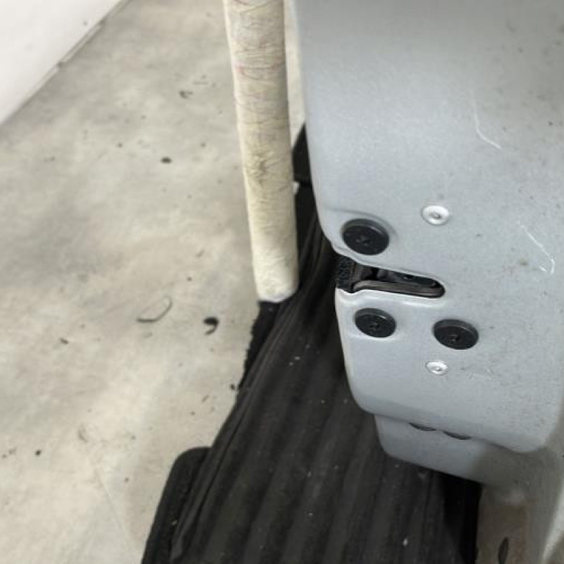 Porte avant droit RENAULT CLIO 4 Photo n°3