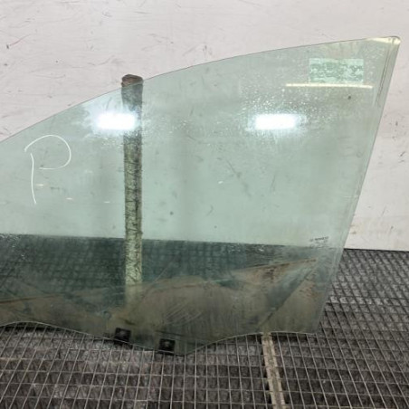 Vitre avant gauche RENAULT CLIO 4 Photo n°1