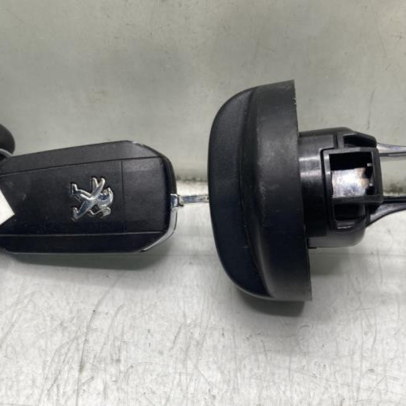 Bouchon de carburant PEUGEOT 208 1 Photo n°3
