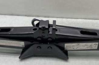 Cric RENAULT CLIO 5 Photo n°1