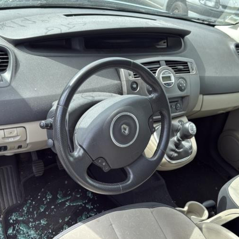 Feu arriere principal droit (feux) RENAULT SCENIC 2 Photo n°14