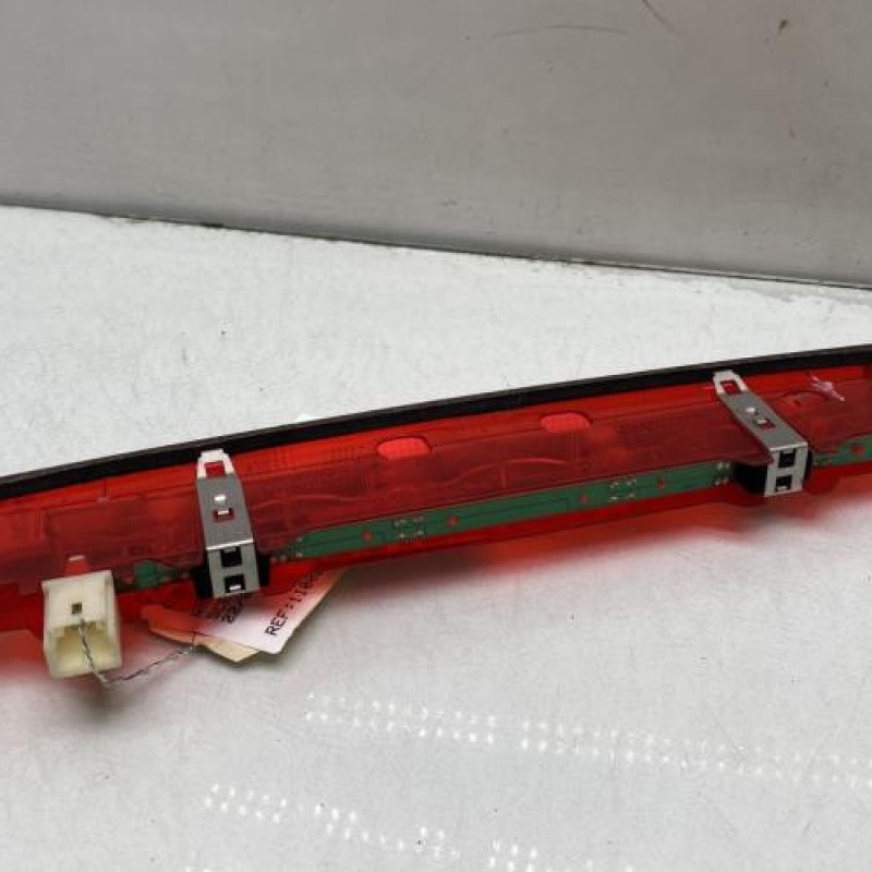 Feu arriere stop central RENAULT SCENIC 2 Photo n°2