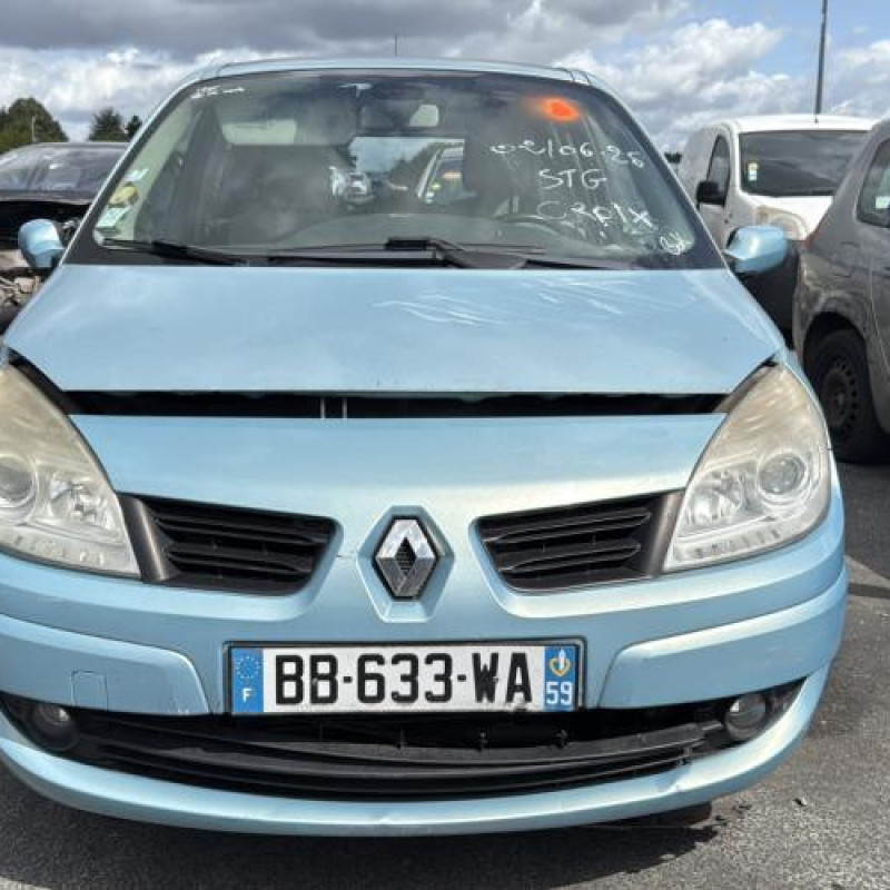 Feu arriere stop central RENAULT SCENIC 2 Photo n°12