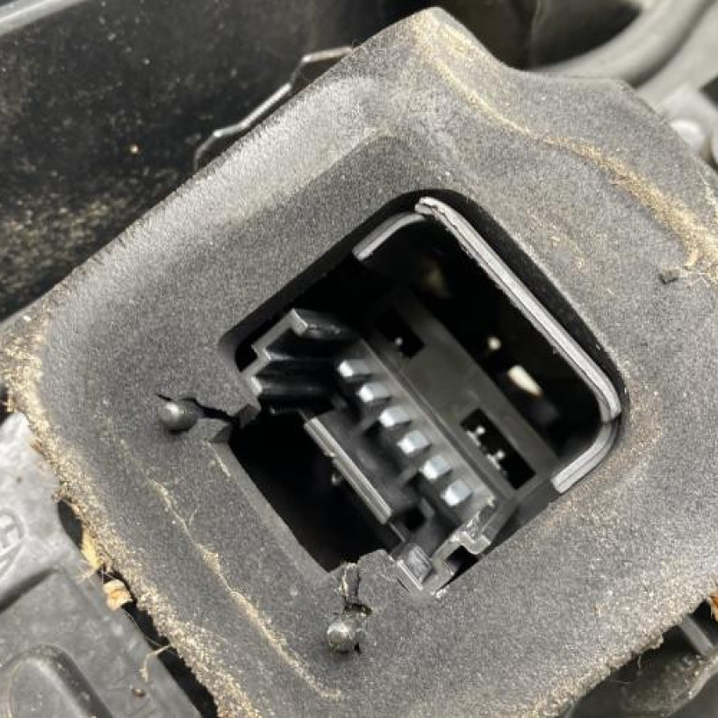 Feu arriere principal gauche (feux) RENAULT SCENIC 2 Photo n°3