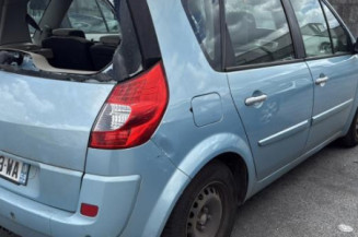 Moteur essuie glace avant RENAULT SCENIC 2