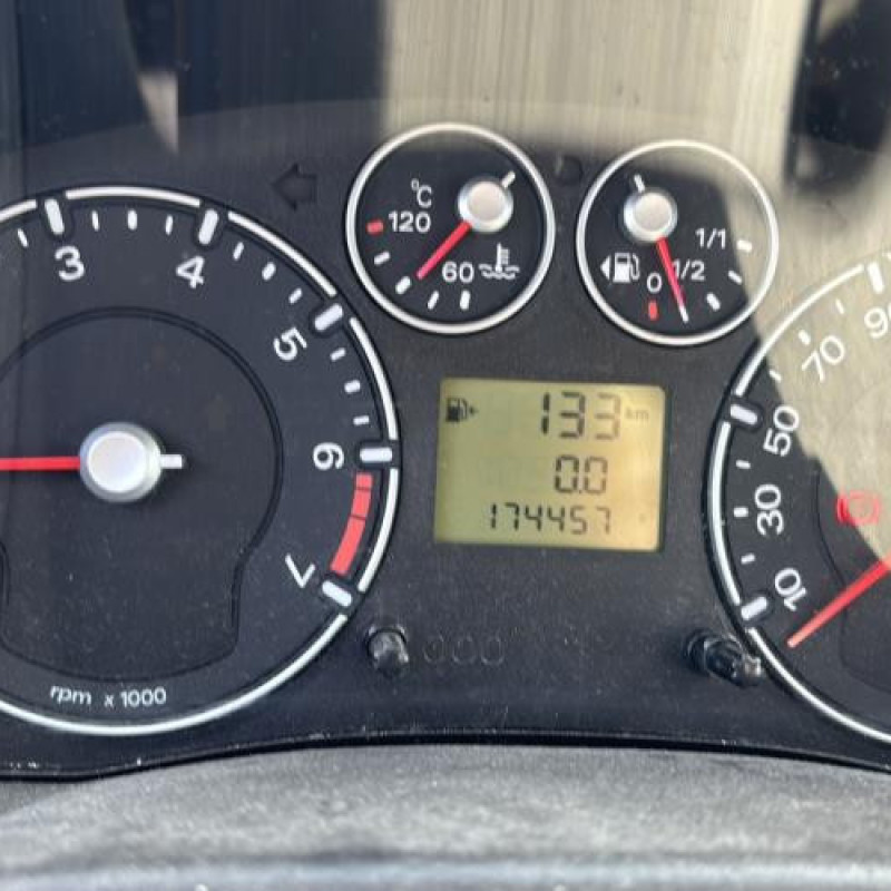 Moteur FORD FIESTA 5 Photo n°17