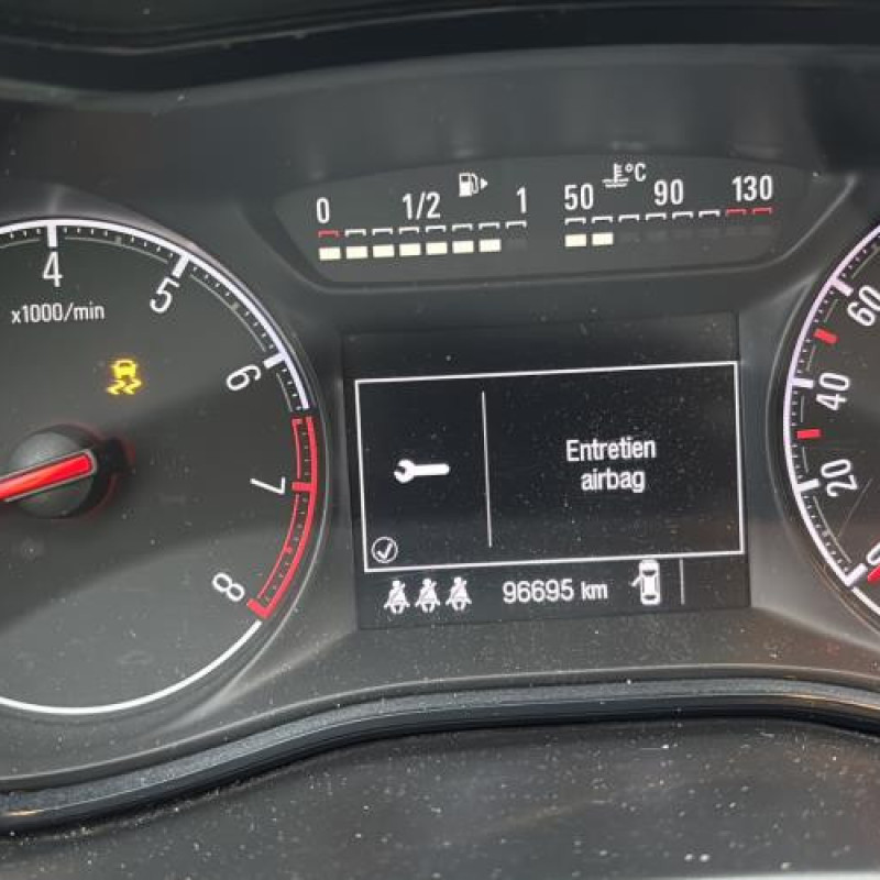 Moteur OPEL CORSA E Photo n°19