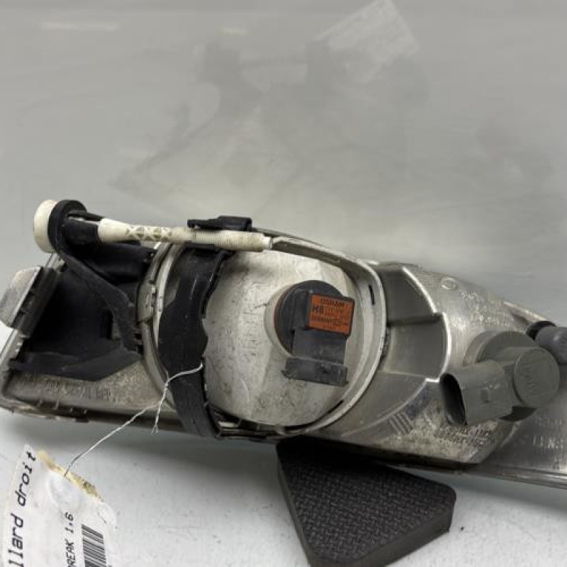 Anti brouillard droit (feux) SKODA OCTAVIA 2 Photo n°2