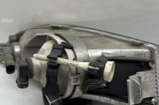 Anti brouillard gauche (feux) SKODA OCTAVIA 2