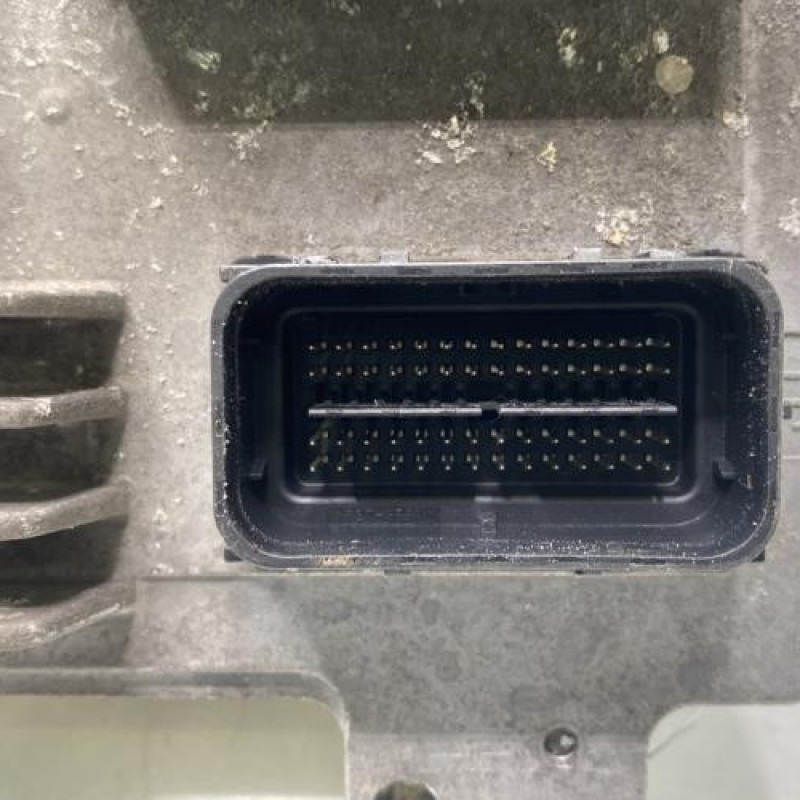 Calculateur moteur OPEL CORSA E Photo n°4