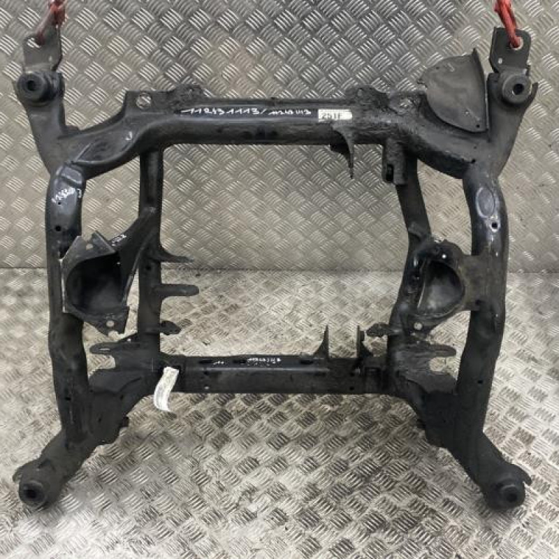 Berceau avant MERCEDES CLASSE R 251 Photo n°1