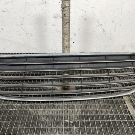 Calandre FORD FIESTA 6 Photo n°1