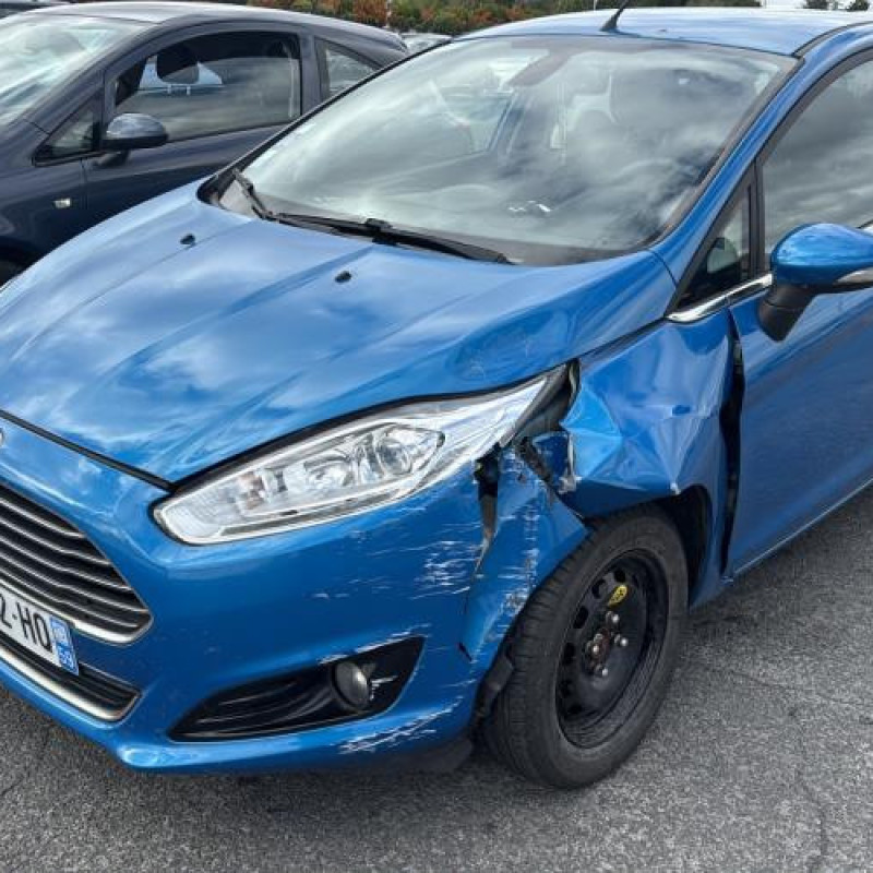 Calandre FORD FIESTA 6 Photo n°10