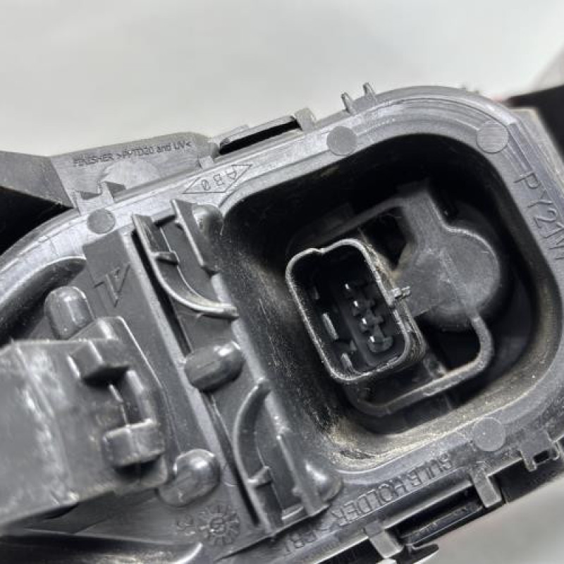 Feu arriere principal droit (feux) RENAULT CLIO 4 Photo n°5