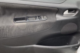 Calculateur moteur PEUGEOT 207