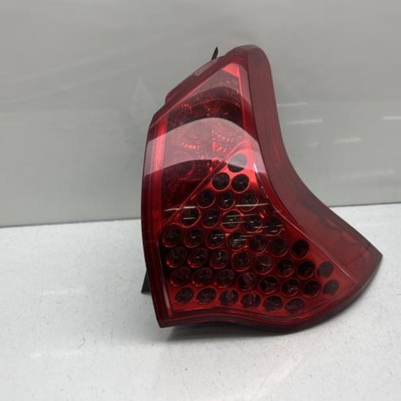 Feu arriere principal droit (feux) PEUGEOT 3008 1 Photo n°1