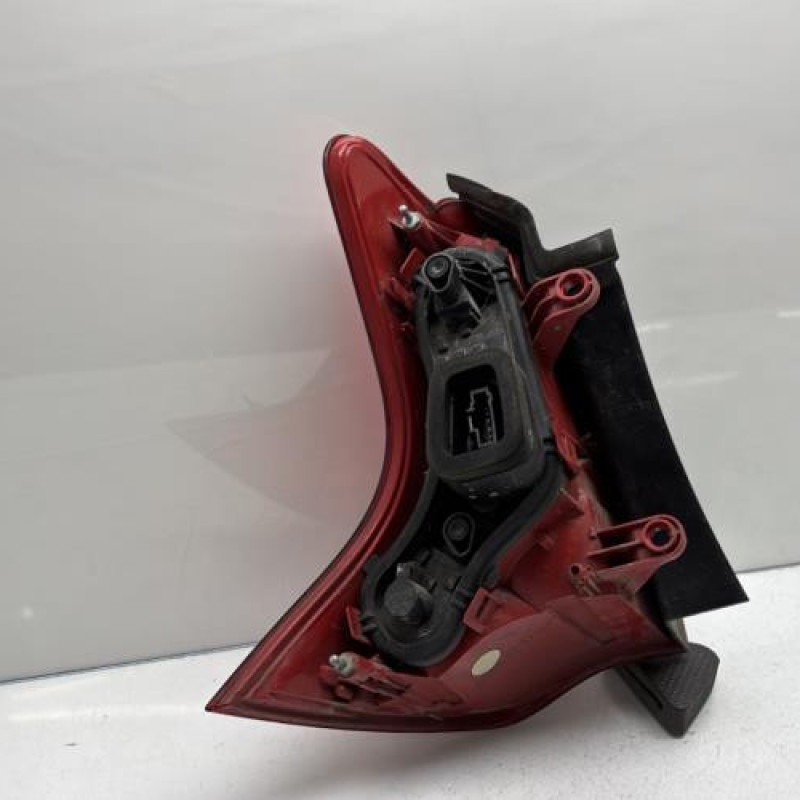 Feu arriere principal droit (feux) PEUGEOT 3008 1 Photo n°5