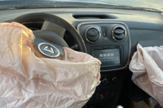 Baie de pare brise DACIA SANDERO 2