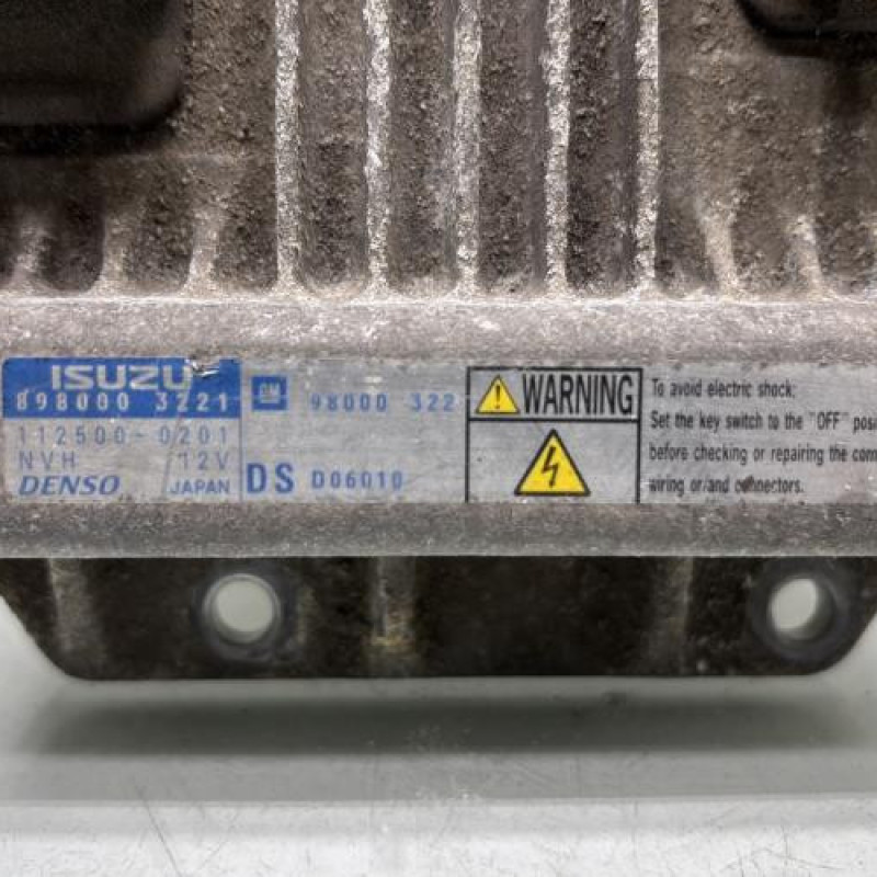 Calculateur moteur OPEL MERIVA A Photo n°2