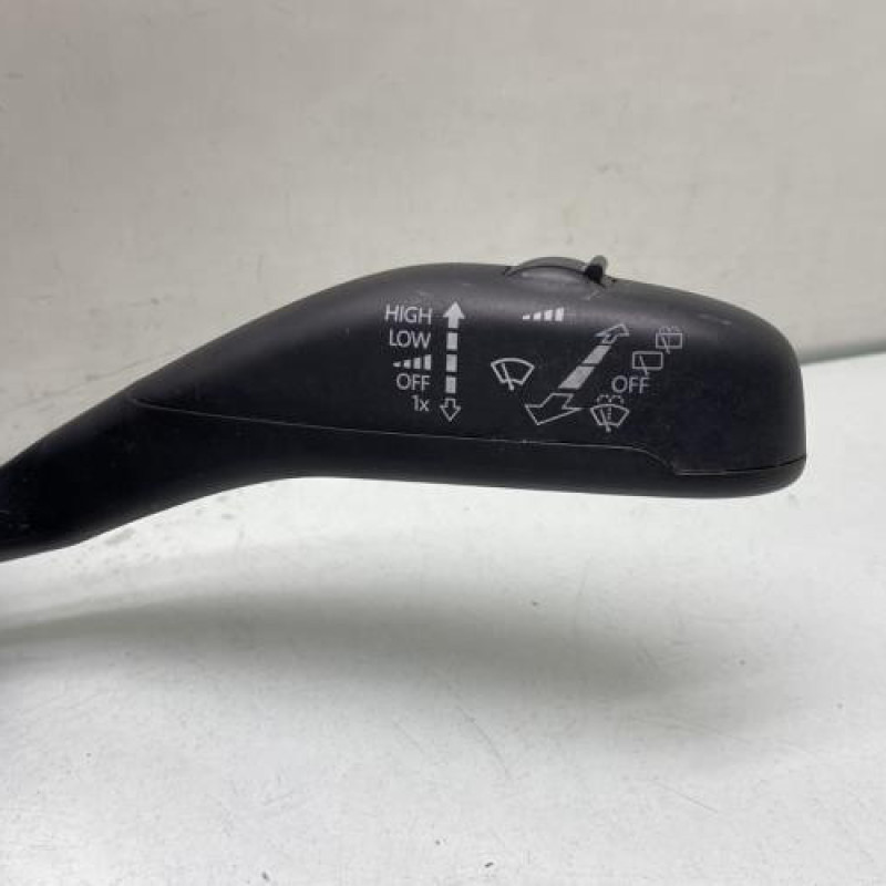 Com (Bloc Contacteur Tournant+Commodo Essuie Glace+Commodo Phare) VOLKSWAGEN POLO 5 Photo n°3