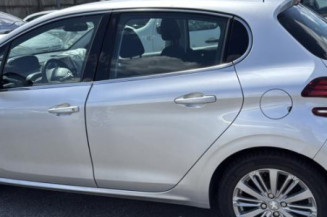 Pare soleil gauche PEUGEOT 208 1