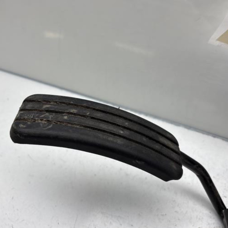 Pedale d'accelerateur RENAULT CLIO 3 Photo n°2