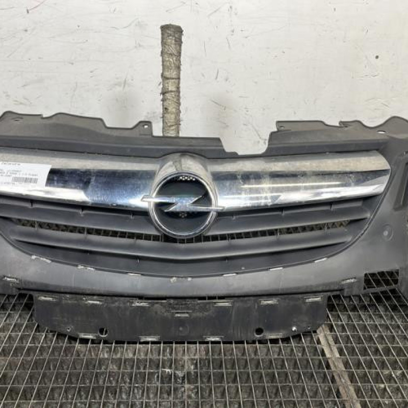 Calandre OPEL CORSA D Photo n°1