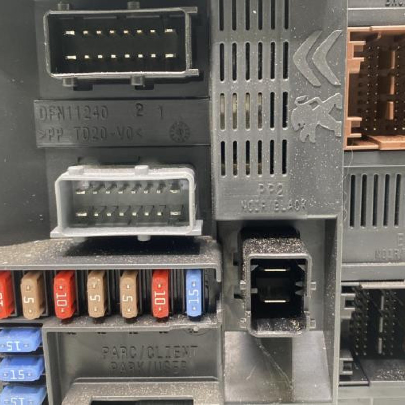 Boitier BSI PEUGEOT 208 1 Photo n°2