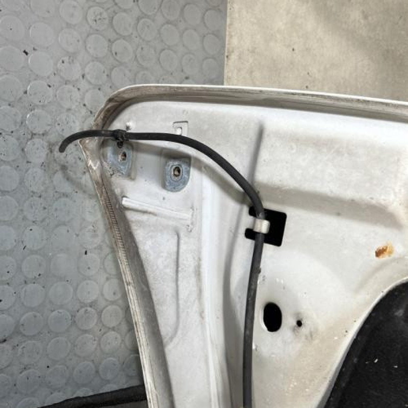 Capot RENAULT CLIO 4 Photo n°7