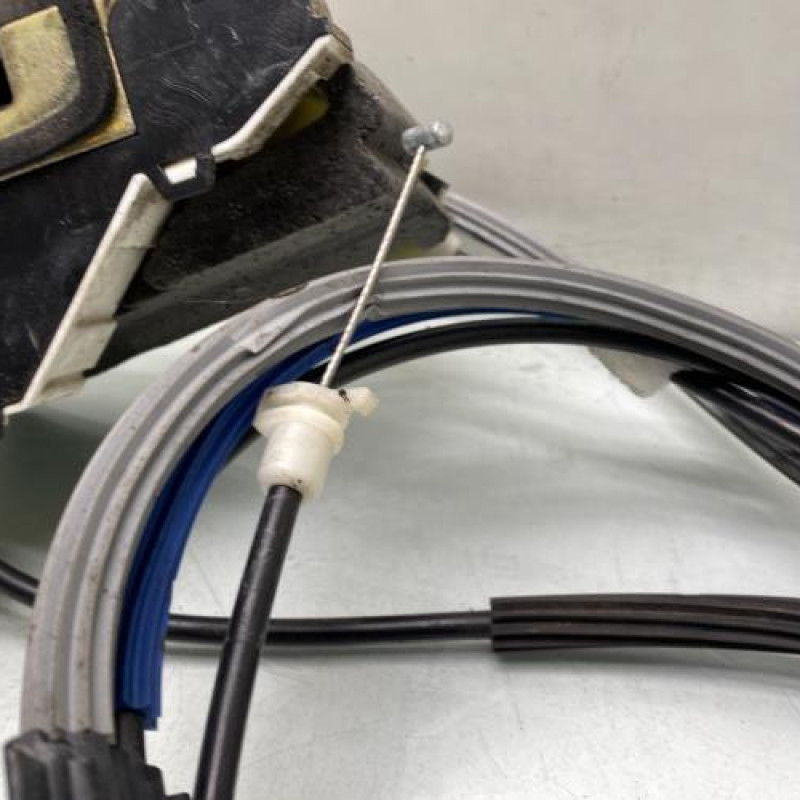 Serrure avant gauche PEUGEOT 1007 Photo n°4