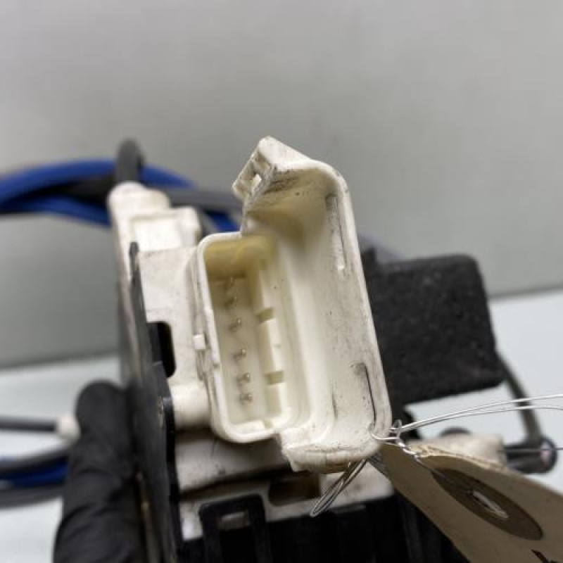 Serrure avant gauche PEUGEOT 1007 Photo n°5