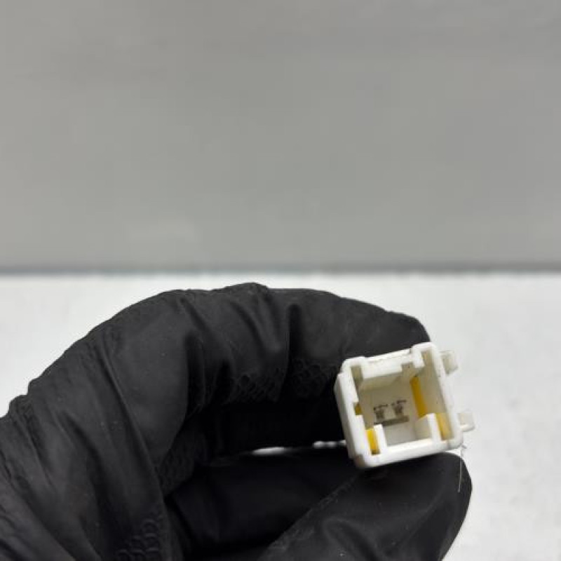 Attache ceinture avant gauche PEUGEOT 3008 1 Photo n°3