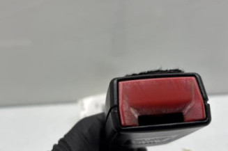 Attache ceinture avant gauche PEUGEOT 3008 1