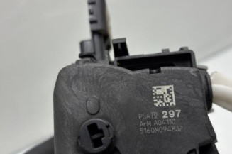 Serrure arriere gauche PEUGEOT 3008 1