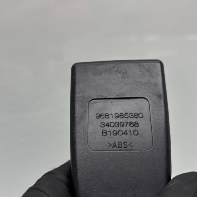 Attache ceinture arriere droit PEUGEOT 3008 1 Photo n°5