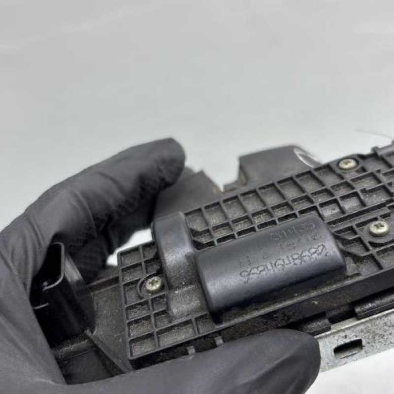 Serrure de coffre PEUGEOT 3008 1 Photo n°3