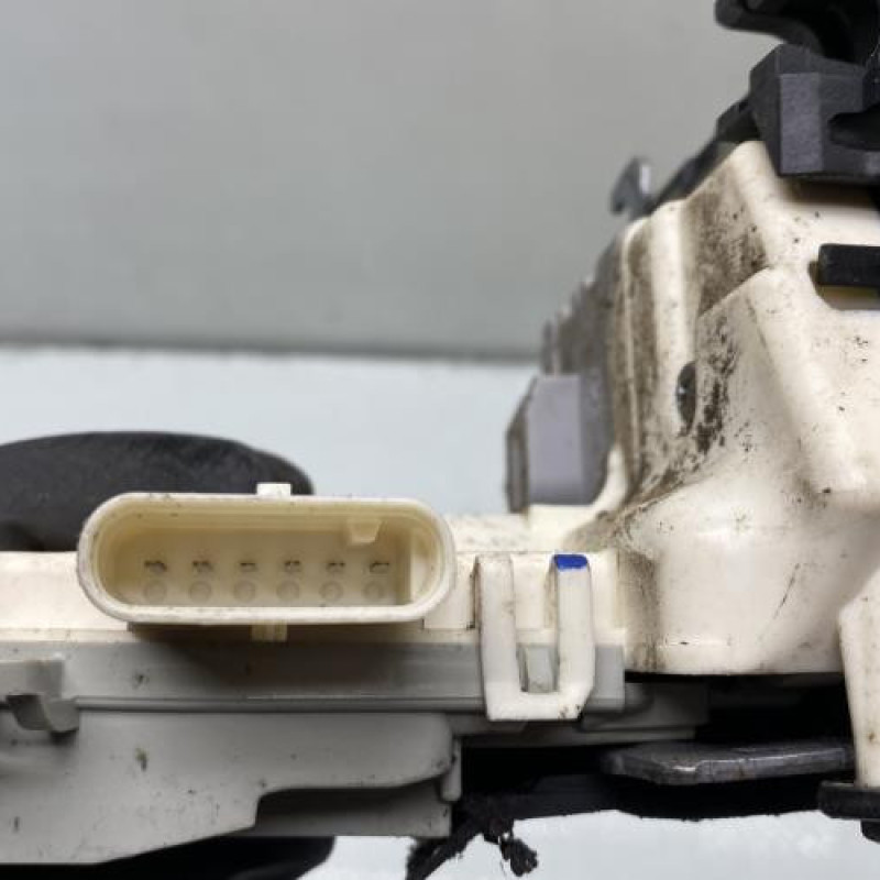 Serrure arriere gauche SEAT LEON 2 Photo n°4